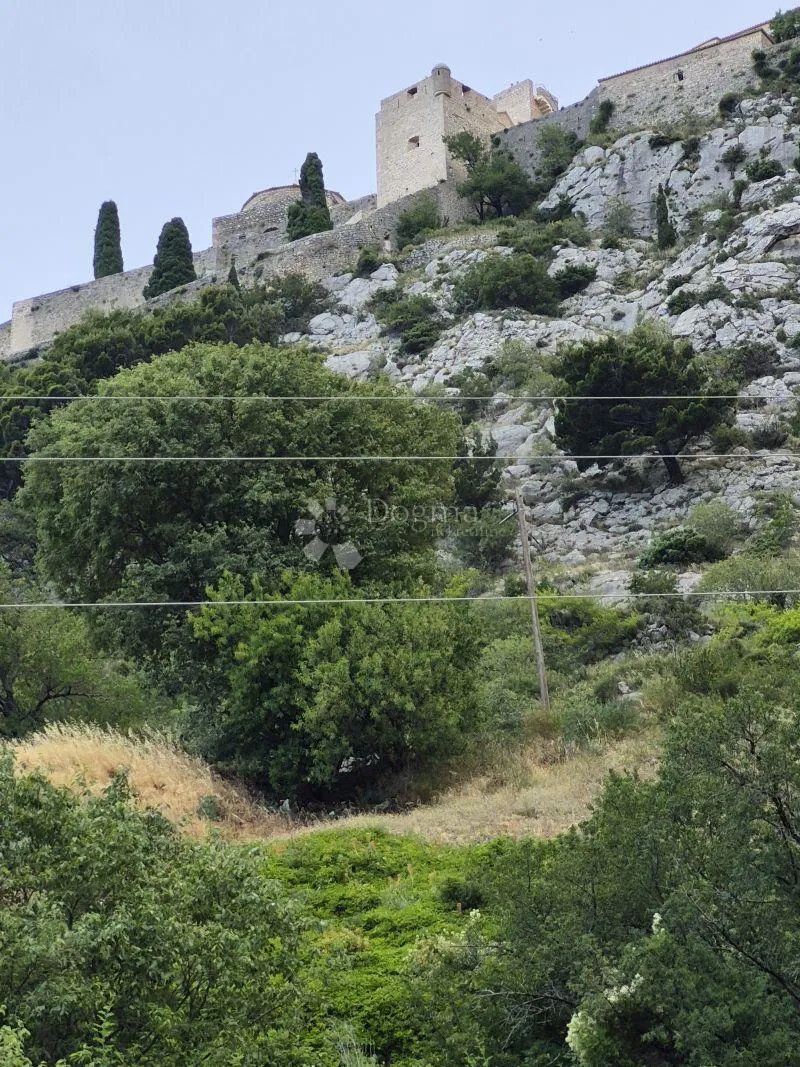 Земля под застройку Klis, 1.200m2