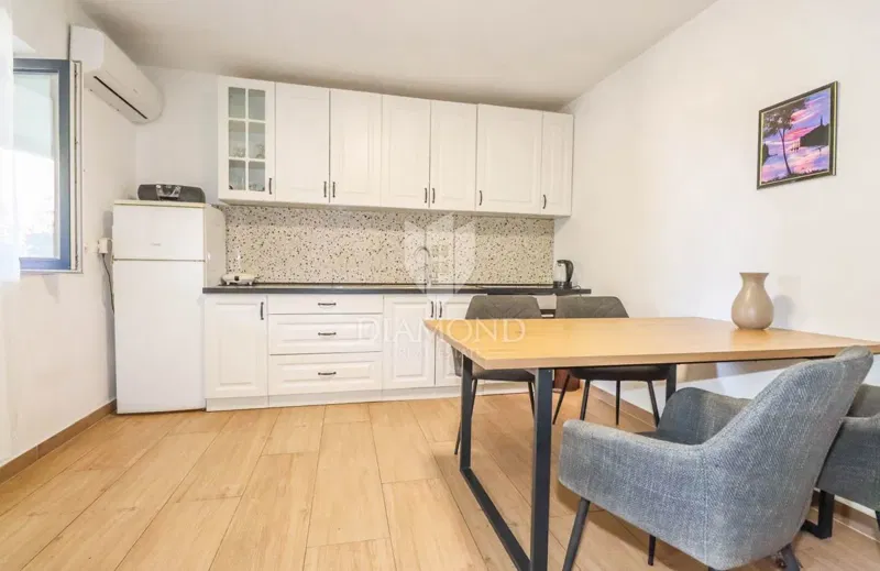 Rovinj, four units for rent 200m from a well-maintained beach – 3