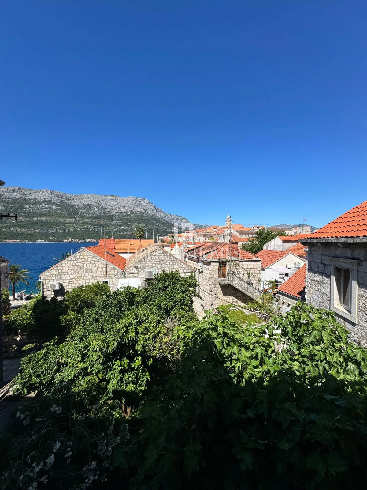 Prodaja kamene kuće u centru Korčule