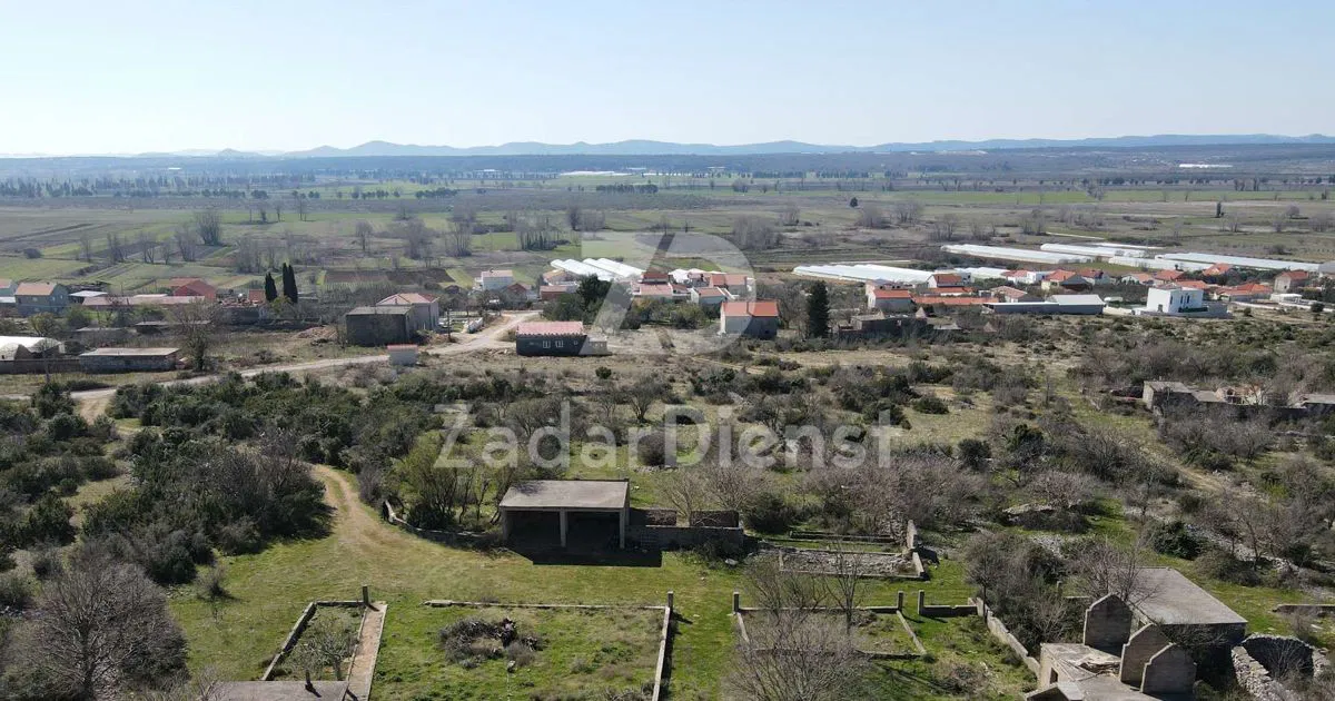 Zemljište na izvrsnoj lokaciji od 1010 m2 - Donja Jagodnja