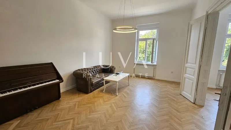 Center, Svačić Square, apartment 101m² for residential rent – 2