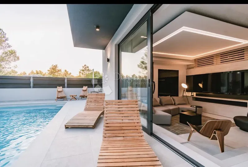 LUXURY DESIGNER VILLA WITH SWIMMING POOL, JACUZZI AND SAUNA – 3