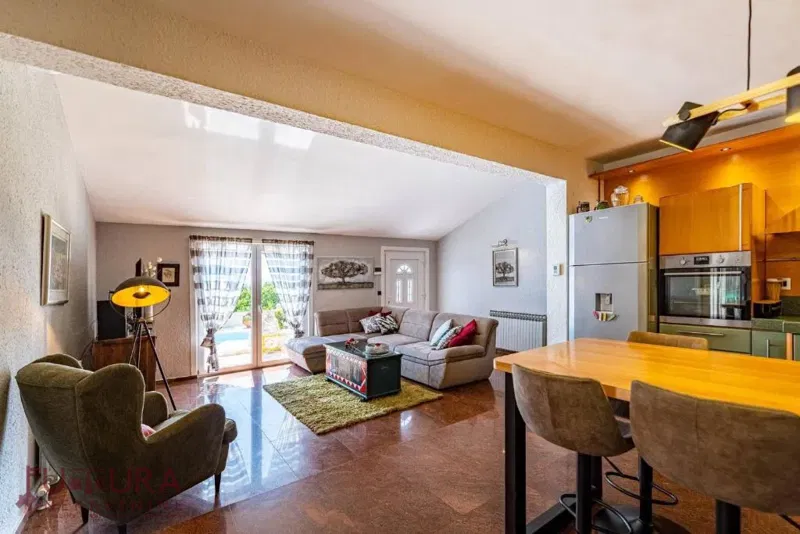 House Bili Brig – 3