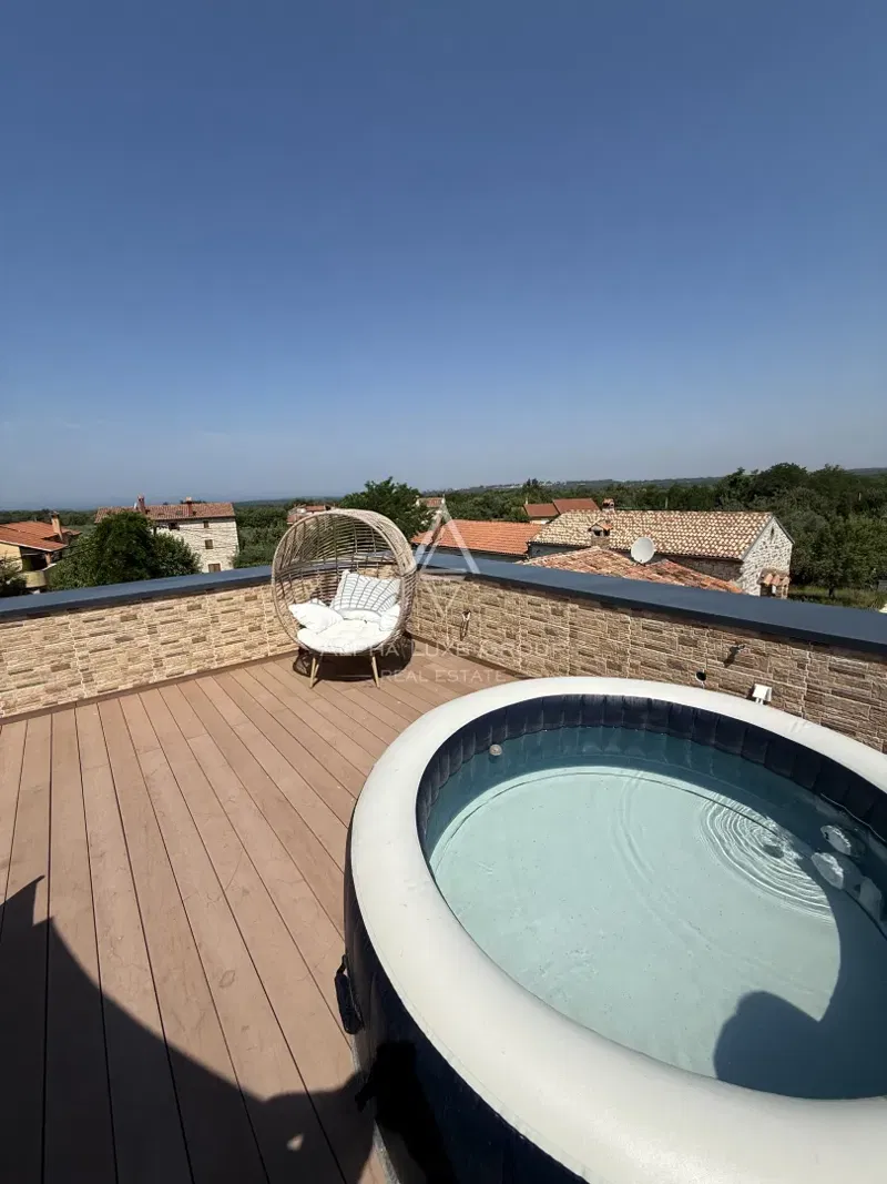 Istria, Parenzo: Casa in pietra con vista mare – 3