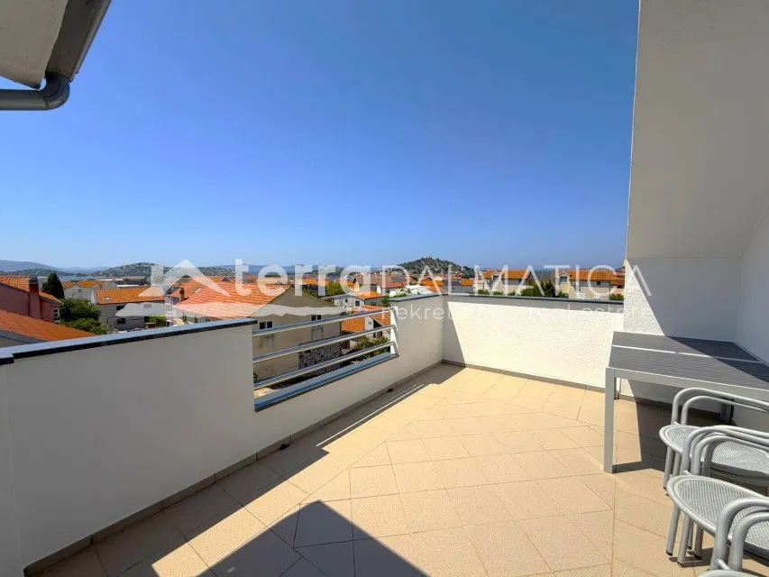 Apartmenthaus mit Meerblick, Tribunj - Kapitalanlage