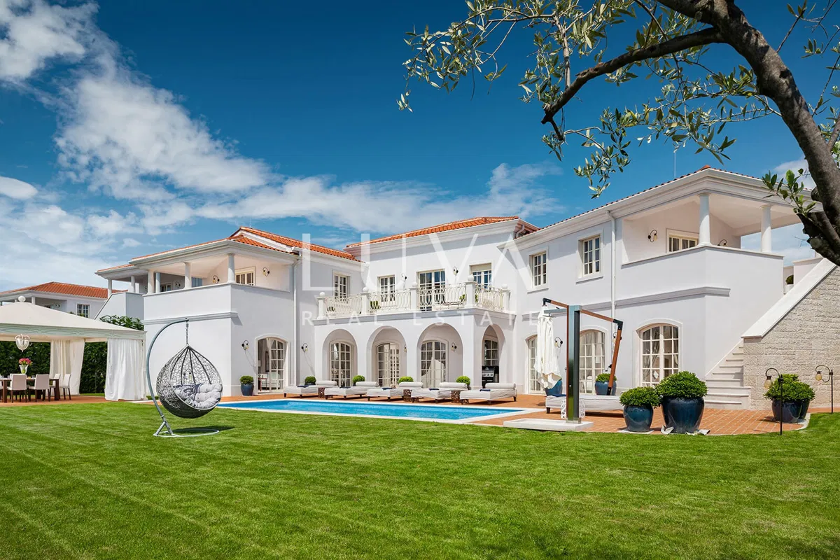 Istra, Poreč, luksuzna vila s bazenom, 405 m2 na prodaju