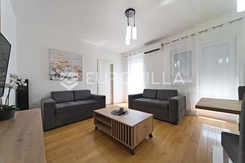 Osijek, Gornji grad, modern Penthouse with Garage and Covered Terrace – 3