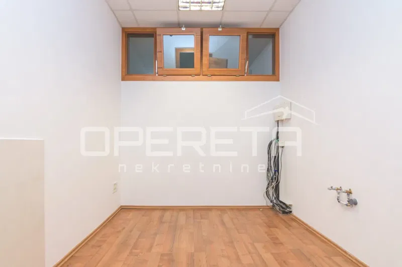 Affitto, Ufficio, Odra, Velika cesta , 220m2 – 3