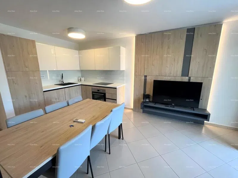 Spacious apartment in a complex with a pool, garage, and sea view – only 70 m from the sea, Umag! – 3