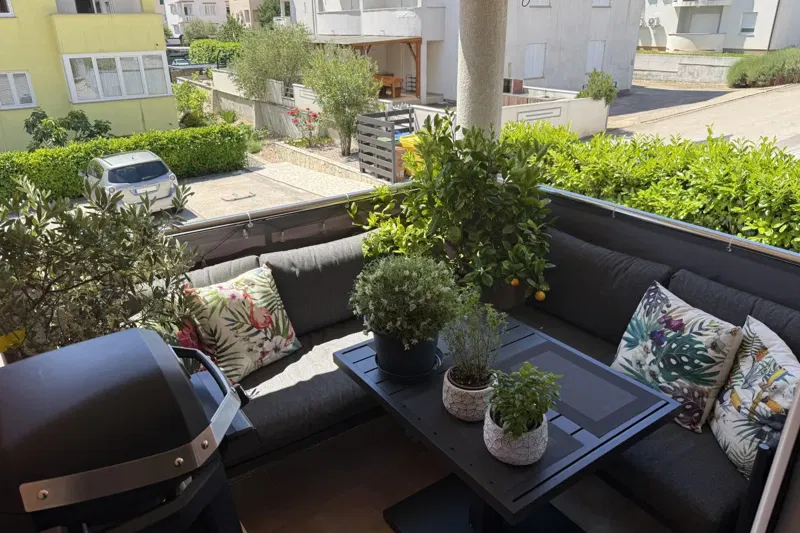 Appartamento con due camere da letto in zona tranquilla – 2