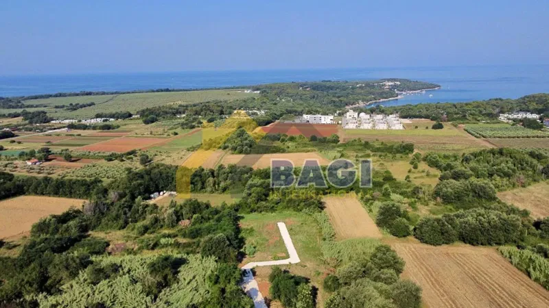 Zemljište u Taru blizu mora, turistička zona!