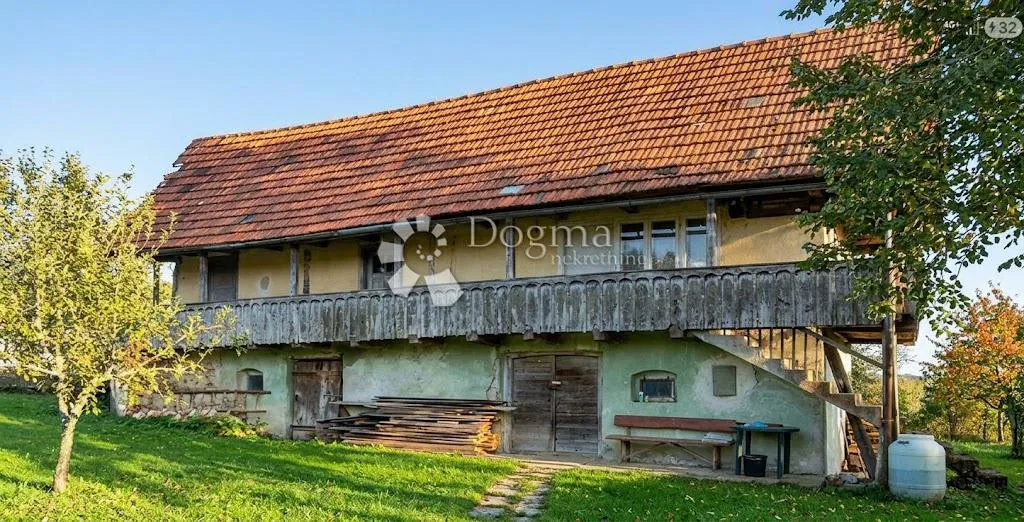 Veliko seosko imanje u Pišćetkima , općina Netretić