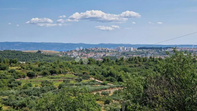 Земля под застройку Klis, 698m2