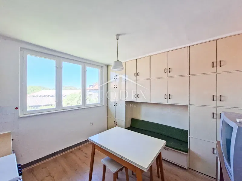 Prilika! Karlovac - prodaja komfornog dvosobnog stana