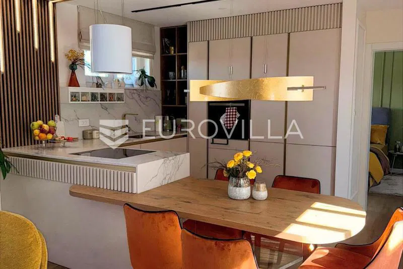Vinkovci, Kanovci, Luksuzni penthouse, novogradnja 130 m²