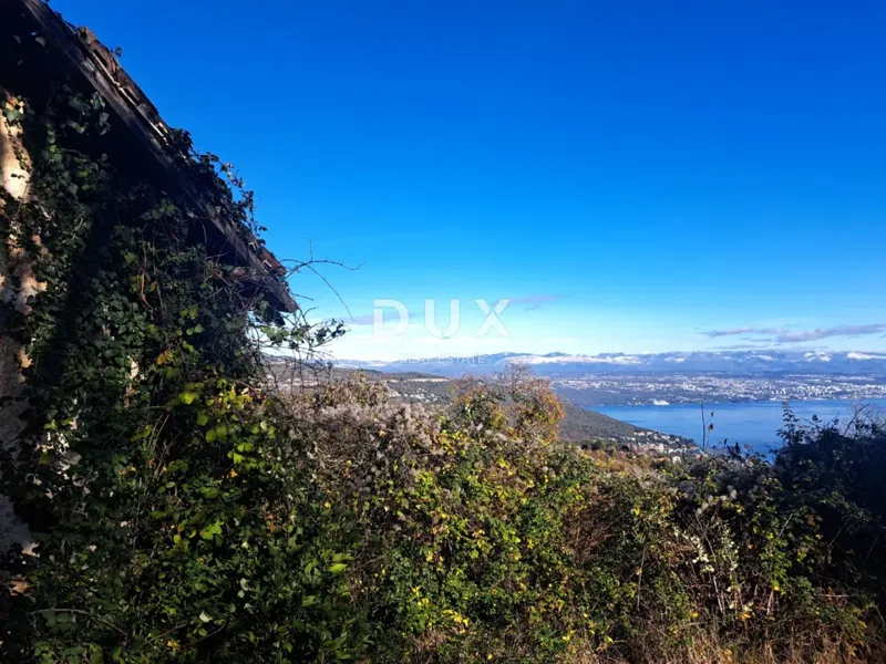 OPATIJA, DOBREĆ - Terreno edificabile con vista panoramica sul mare e sull'intera baia, 2088 m2