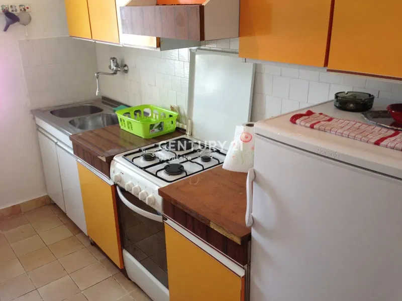 POREČ, APPARTAMENTO CON 3 CAMERE DA LETTO NEL CENTRO DELLA CITTÀ – 2