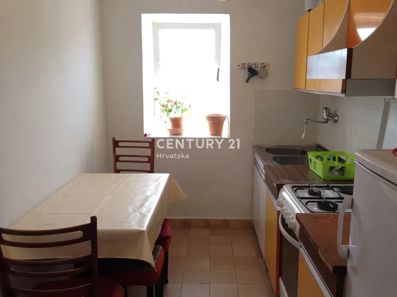 POREČ, APPARTAMENTO CON 3 CAMERE DA LETTO NEL CENTRO DELLA CITTÀ – 3