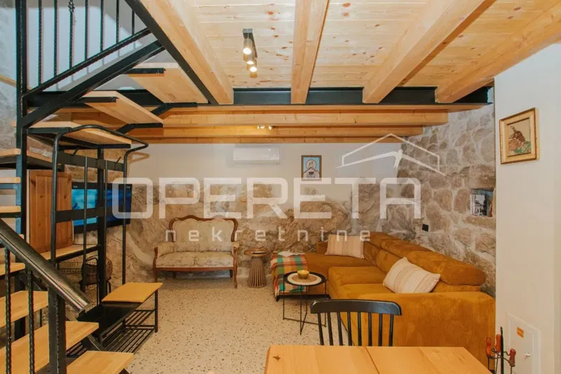 Kuća za najam u Planom – idealna za dugoročni boravak