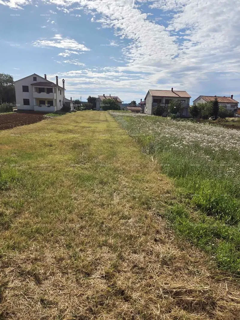 In vendita terreno edificabile – Marčana, 840 m² – 3