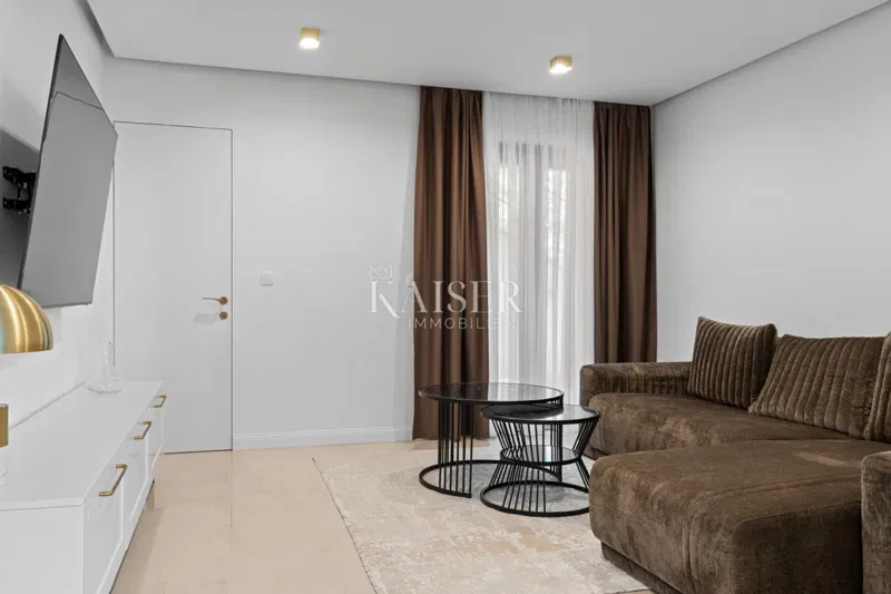 Lovran, surroundings - luxury apartment 1 bedroom + living room, 90m2 – 3