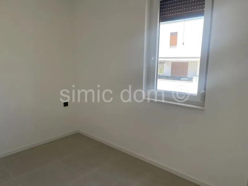 Spacious apartment near the beach, Grebastica – 3