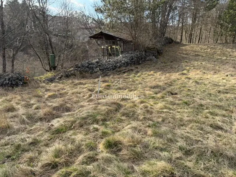 Klana, građevinsko zemljište, 1.657m2
