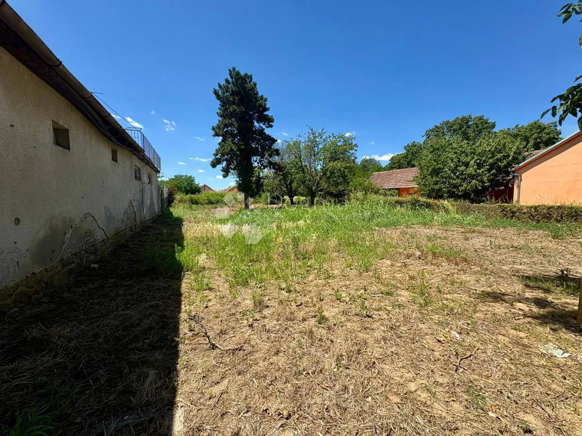 Teren budowlany Sajmište, Vukovar, 381m2