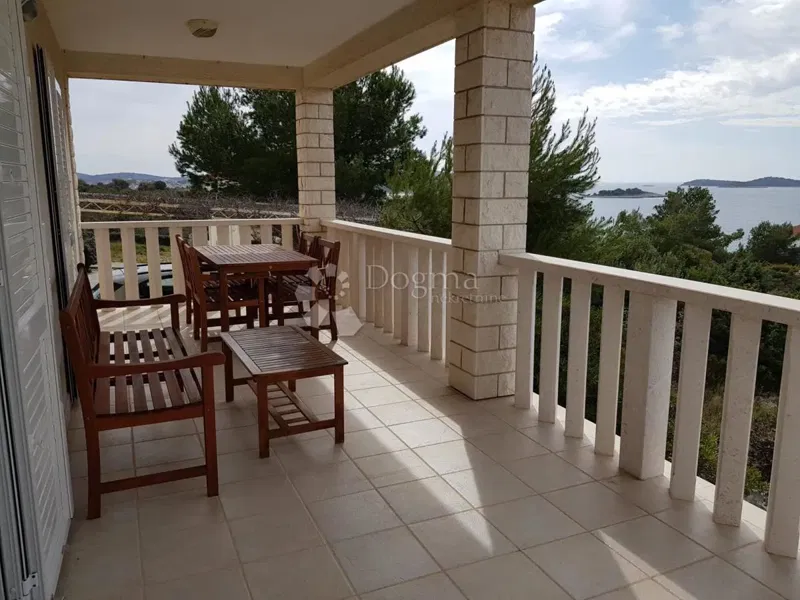 House with a beautiful sea view and 4 apartments – 2