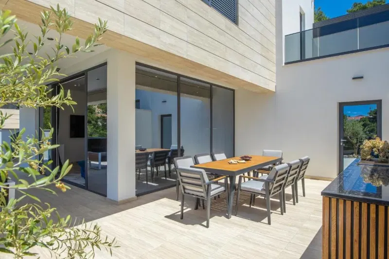 Villa by the sea – 2