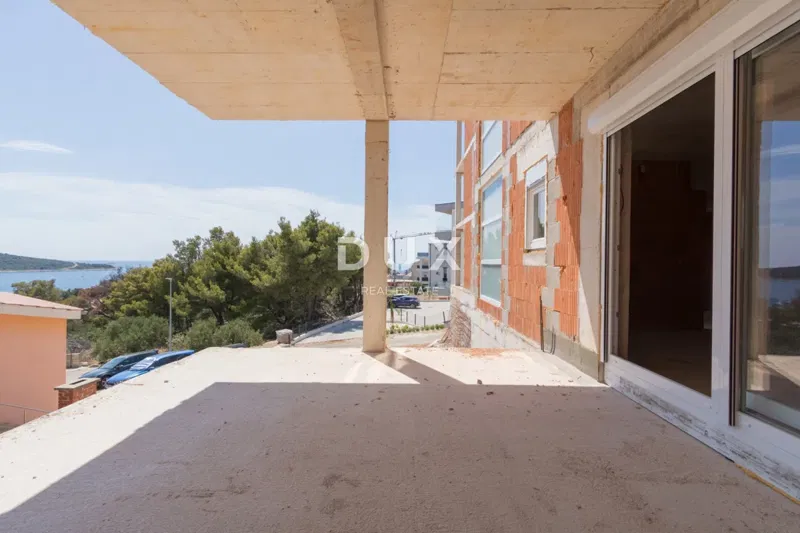 DALMACJA, PRIMOŠTEN - Dwupokojowy apartament na parterze z widokiem – 2