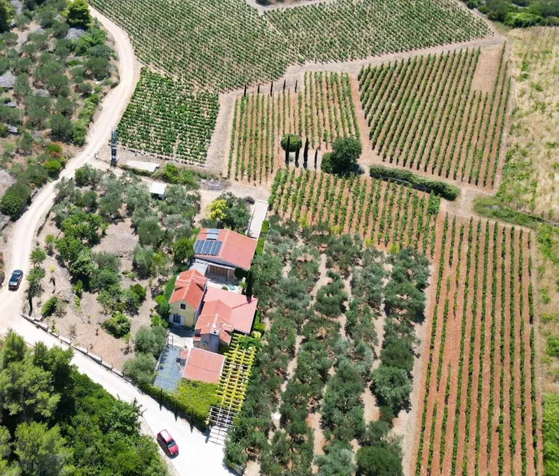 Otok Vis - prekrasno imanje na južnoj strani otoka