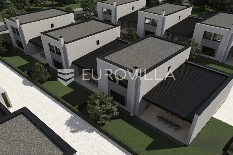 Donji Kraljevec, kuća u nizu površine 141,84 m²