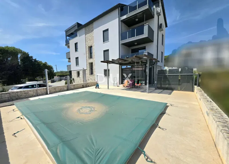 ISTRIA, MEDULINO – Ampio appartamento con giardino, piscina e ottime potenzialità di investimento – 2