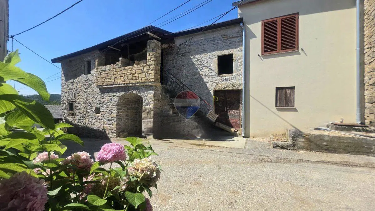 Hiša Senj, Buzet, 150m2