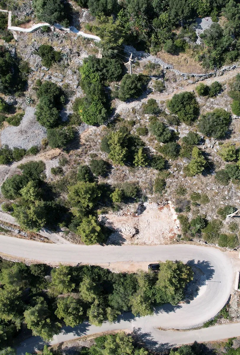 Građevinsko zemljište s dozvolom Zavala, otok Hvar