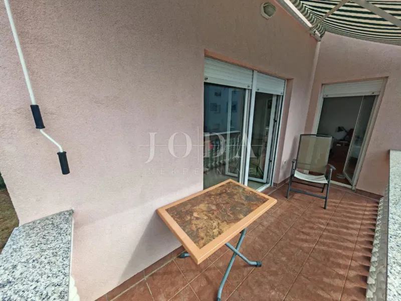 Appartamento 72m2 con due balconi e parcheggio – 2