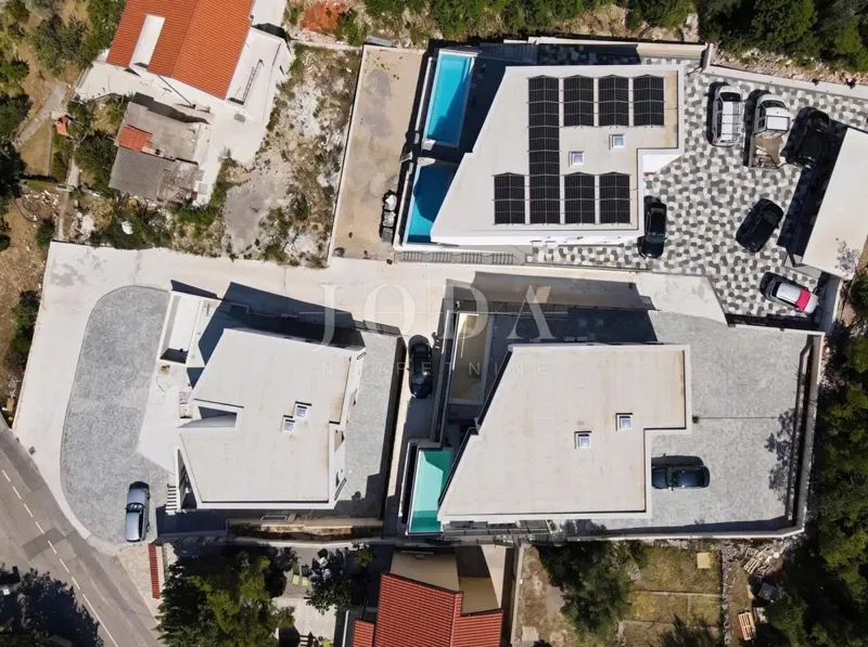 Jadranovo, semi-detached house with pool in raw construction – 3