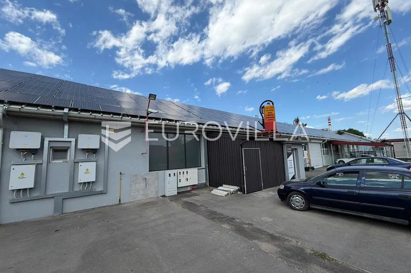 Đakovo, Industrijska zona, 4 hale, poslovna prostora i građevinsko zemljište
