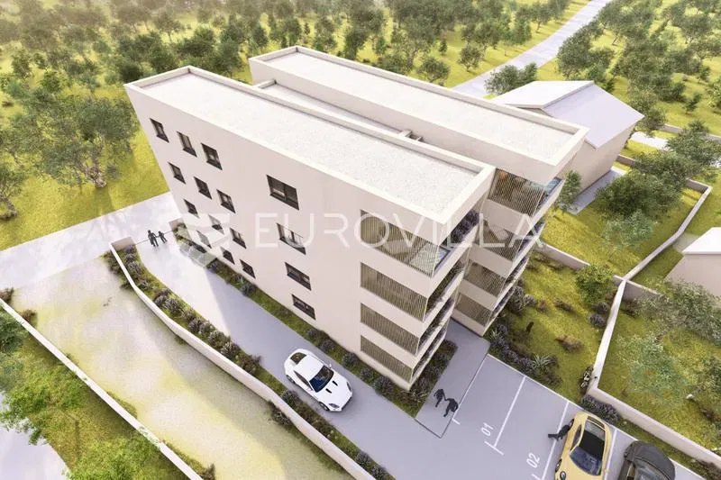 Srinjine, three-room apartment on the first floor with a terrace and two parking spaces. – 2