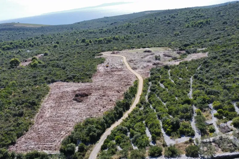 Atraktivno poljoprivredno zemljište na Šolti