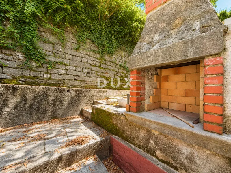 ISTRIA, LABIN - Zrekonštruovaný dom so záhradou v starom centre mesta – 2