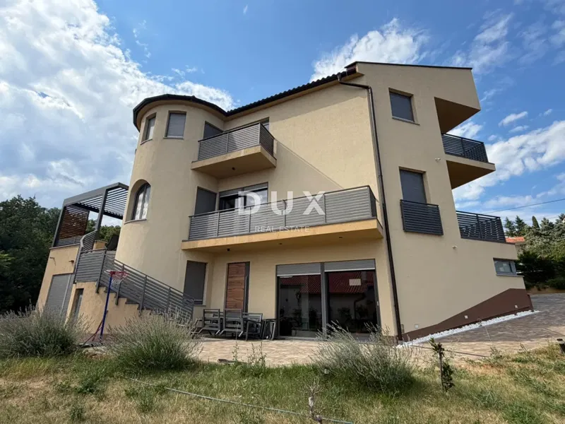 Casa Kostrena Sveta Lucija, Kostrena, 300m2 – 2