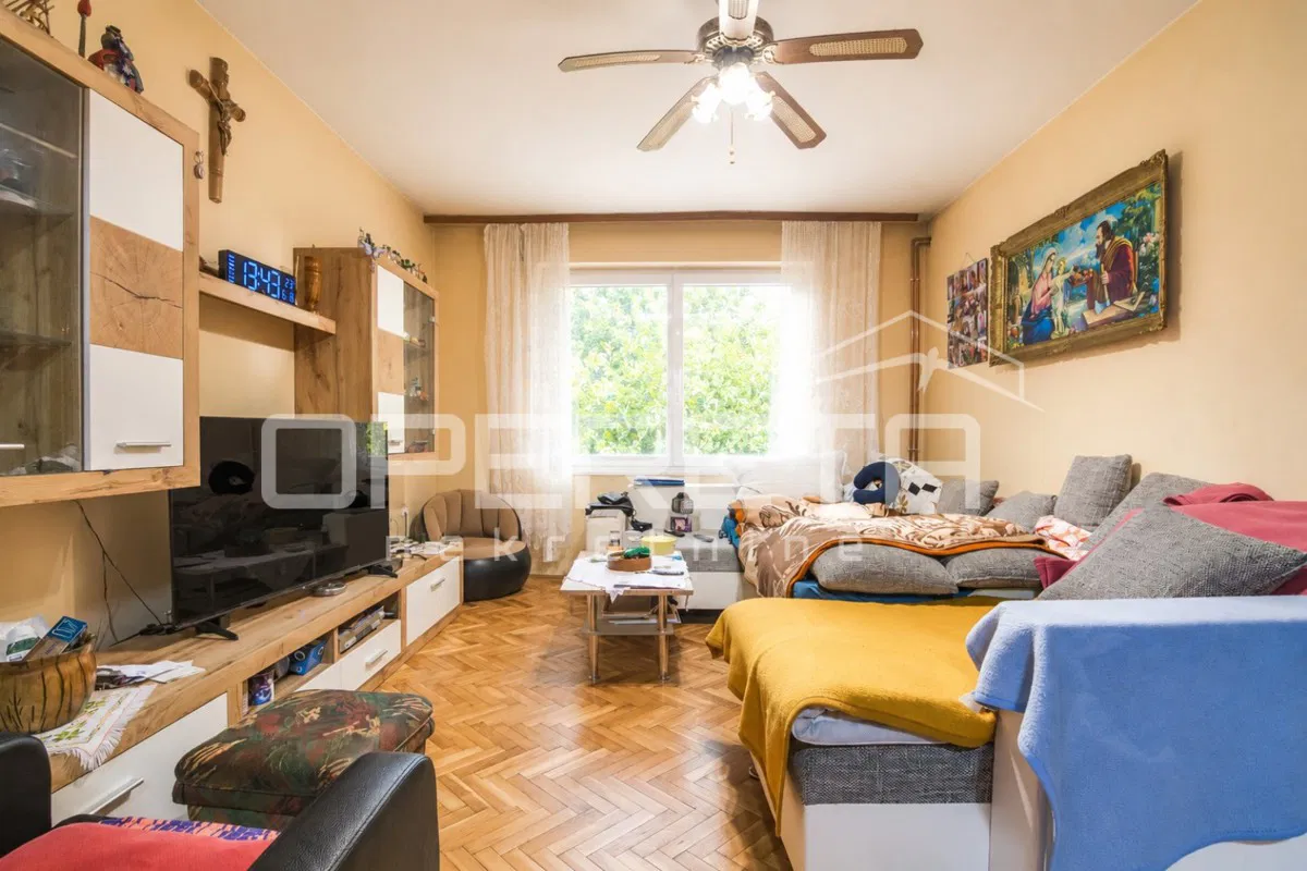 PRODAJA, KUĆA, Sv. I. ZELINA, LAKTEC, samostojeća kuća, 220 m2 u mirnom naselju