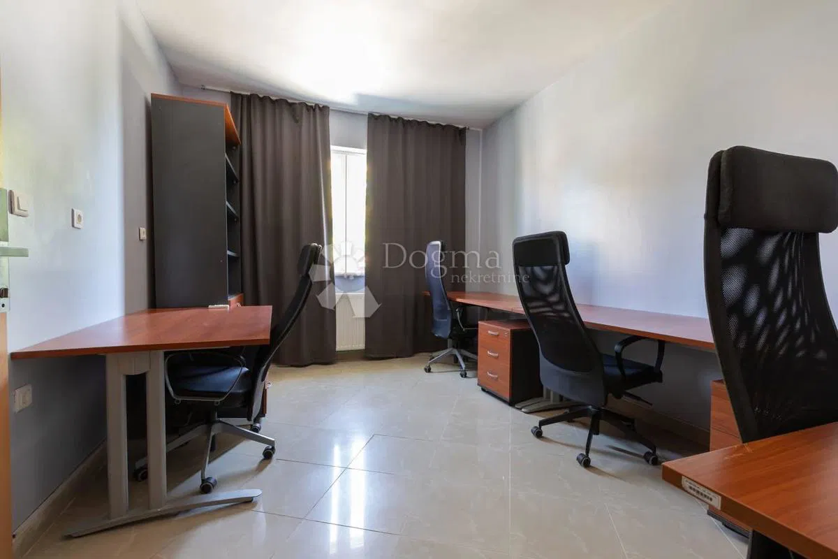Kereskedelmi Bilje, 20m2