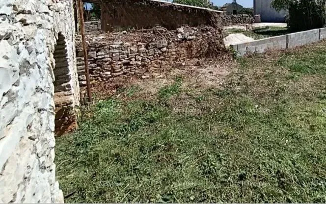 Stone House for Renovation – Near Šišan – 3