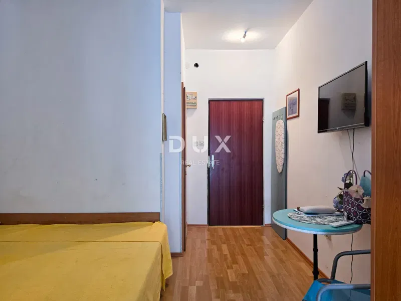 ISOLA DI RAB, RAB - Appartamento in ottima posizione, con un'ampia terrazza – 2