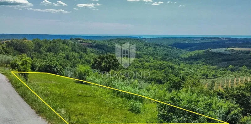 Buje, terreno con permesso di costruzione e vista panoramica sul mare! – 3
