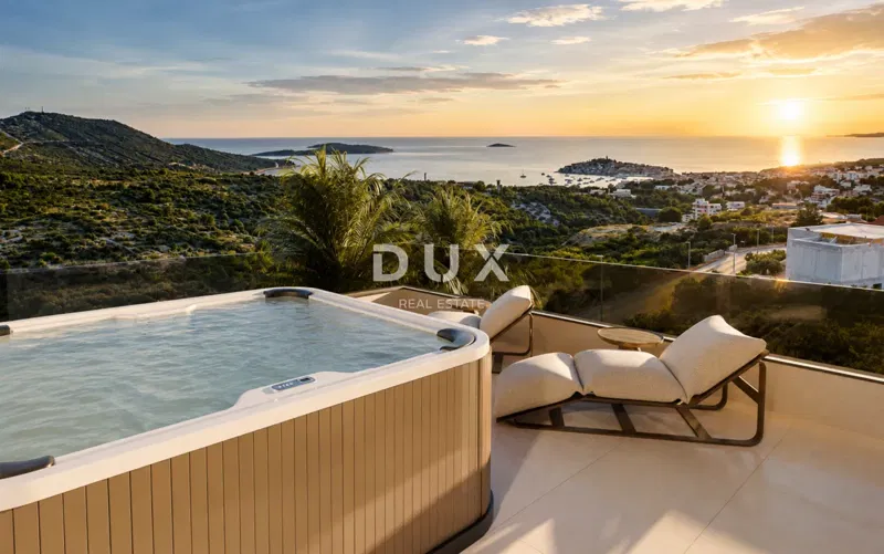 DALMATIA, PRIMOŠTEN – Uno degli attici più alti con vista mare e jacuzzi – 2