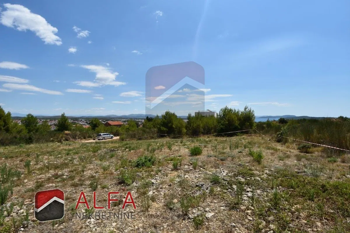 Chorwacja, Vodice – na sprzedaż działka budowlana, częściowy widok na morze